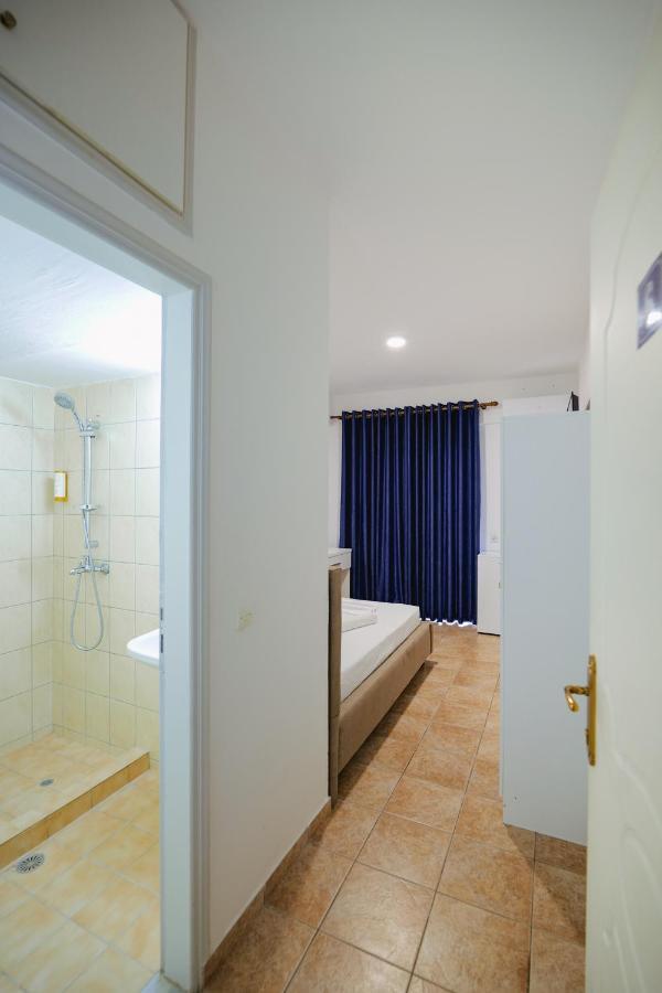 Mema Rooms Химара Экстерьер фото